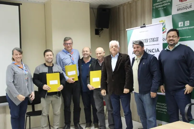 Prefeitura assina conv&ecirc;nios do Fundo da Inf&acirc;ncia e Adolesc&ecirc;ncia