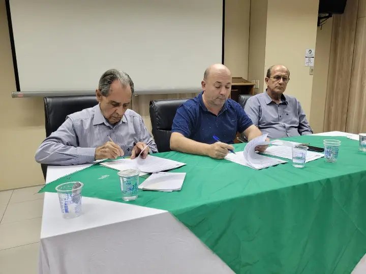 Prefeito apresenta medidas para conten&ccedil;&atilde;o de despesas p&uacute;blicas