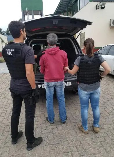 Pol&iacute;cia Civil cumpre mandado de pris&atilde;o expedido pela Vara Criminal de Navegantes