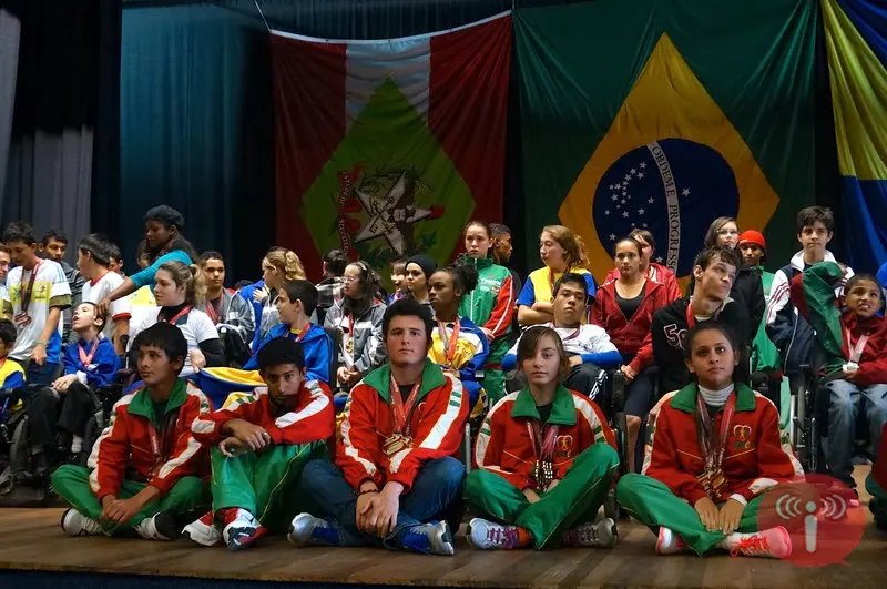 Brusque volta do Parajesc com 13 ouros