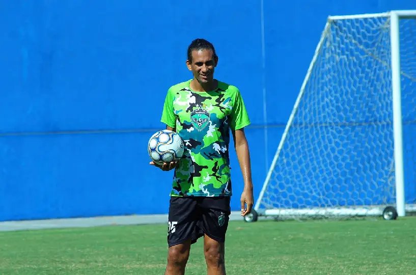Brusque confirma contrata&ccedil;&atilde;o de Hamilton