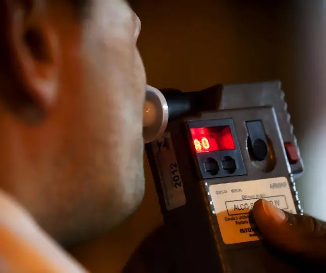 Motorista &eacute; flagrado com alto &iacute;ndice de embriaguez