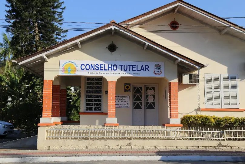 Assist&ecirc;ncia social realiza elei&ccedil;&atilde;o suplementar para conselheiros tutelares