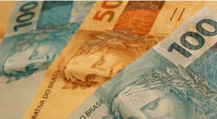 Governo vai liberar saque de contas do PIS/Pasep para idosos