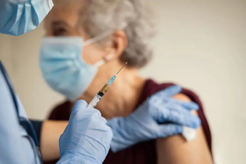 Guabiruba: idosos com 64 anos podem tomar vacina neste s&aacute;bado