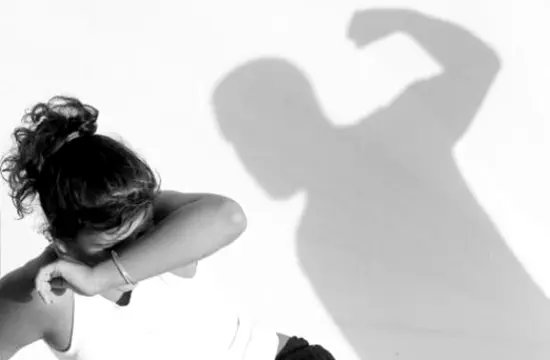 Mulher é agredida ao sair para buscar lanche com o ex-marido