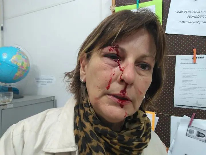 Professora é agredida por aluno que não quis cumprir ordem