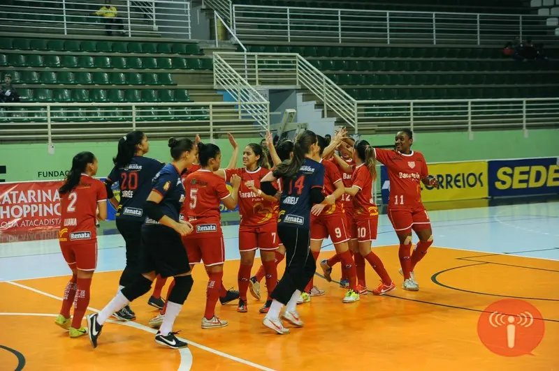 Barateiro conhece adversários