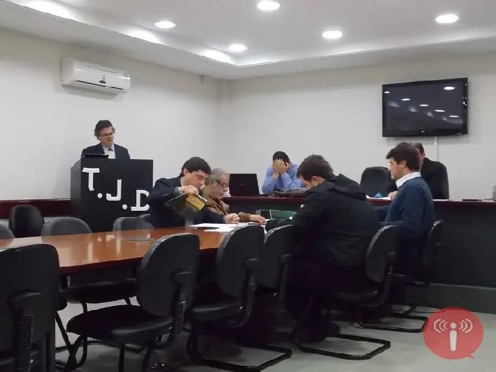 Bruscão perde pontos e título do turno