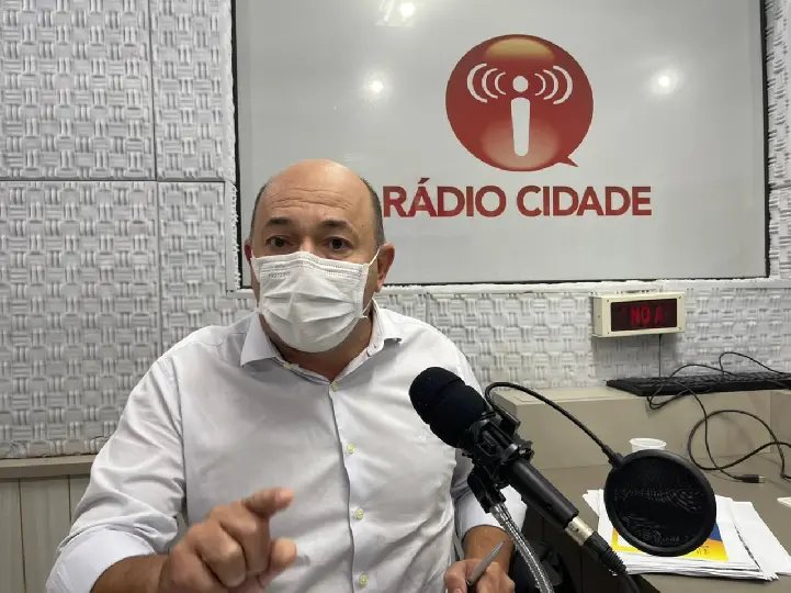 Ari sobre Ciro: "H&aacute; um n&atilde;o aceite &agrave; derrota ou por ter ficado em terceiro lugar"