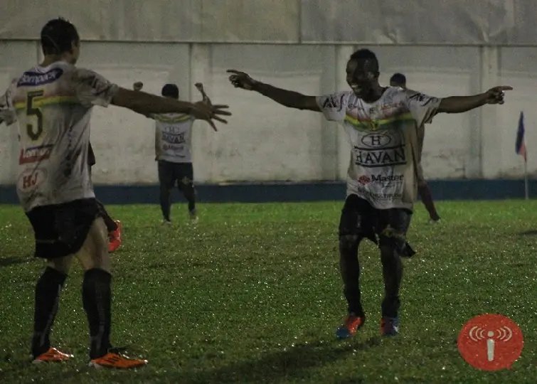 Brusque vence Hercílio Luz e volta à briga
