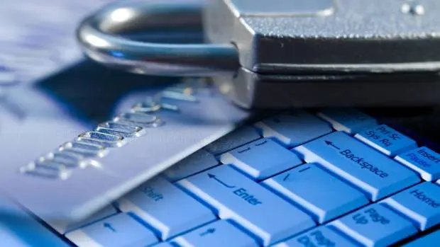 Invadiram a conta e tentaram comprar celular em nome de brusquense