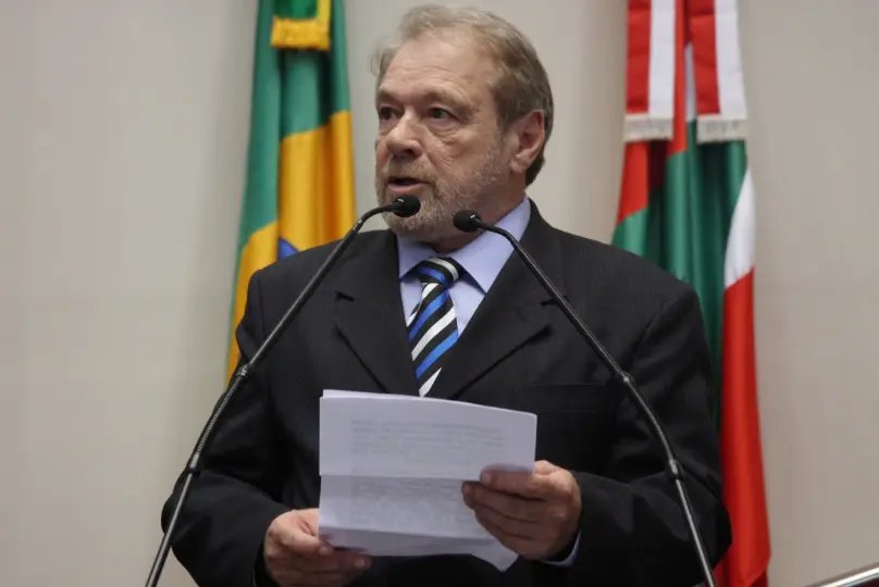 Justiça Federal condena Ciro Roza e mais três