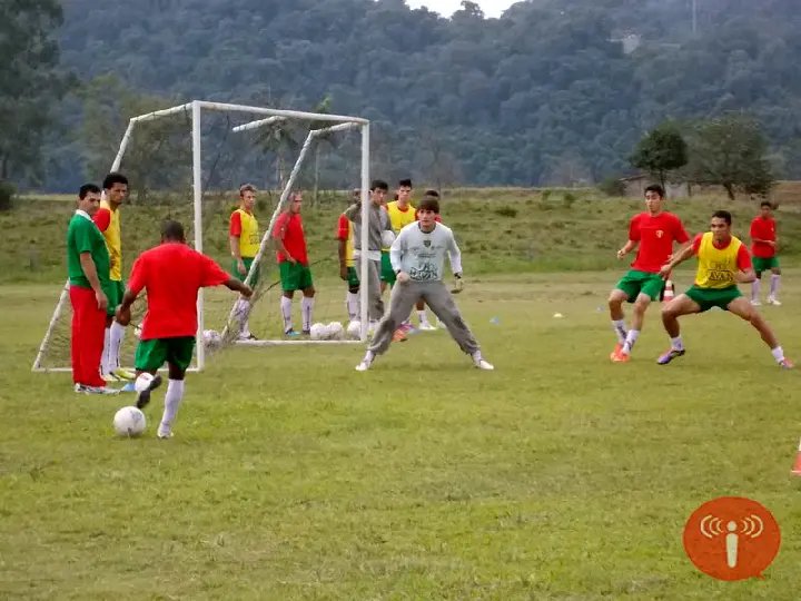 Bruscão treina para jogo em Ibirama