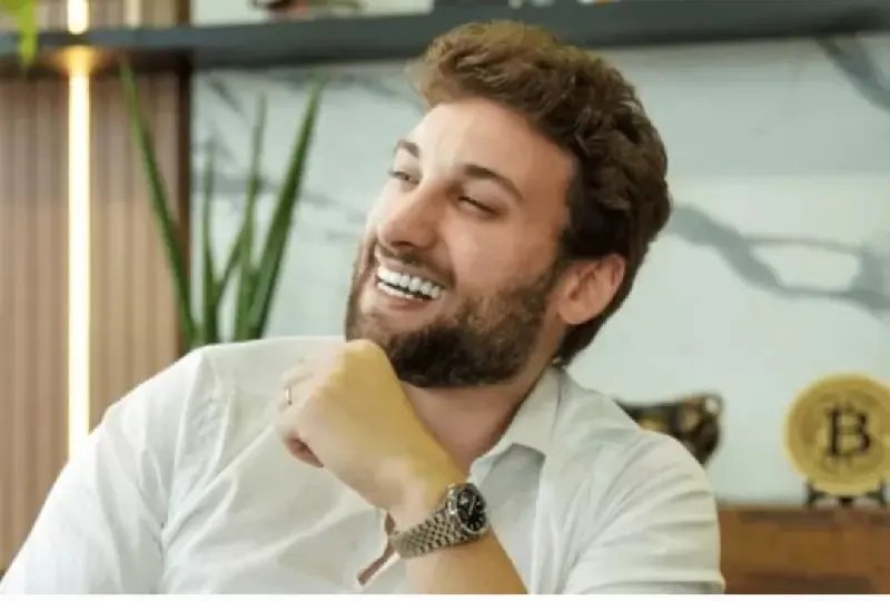 Influenciador convoca empres&aacute;rios a doarem R$ 100 milh&otilde;es a Bolsonaro 