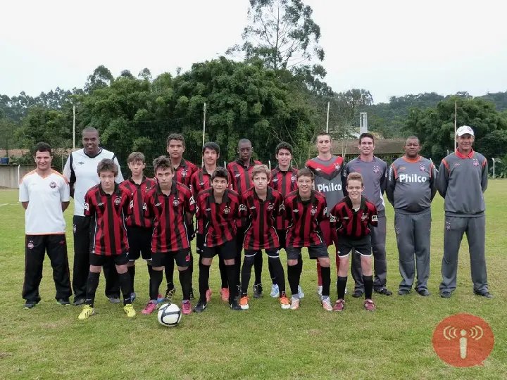 Escola Furacão estreia com duas vitórias