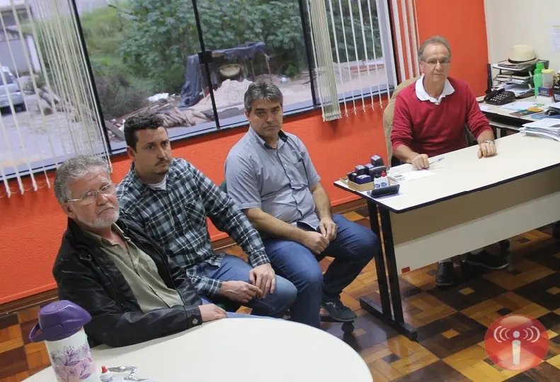Trabalhadores exigem definições sobre processo de falência