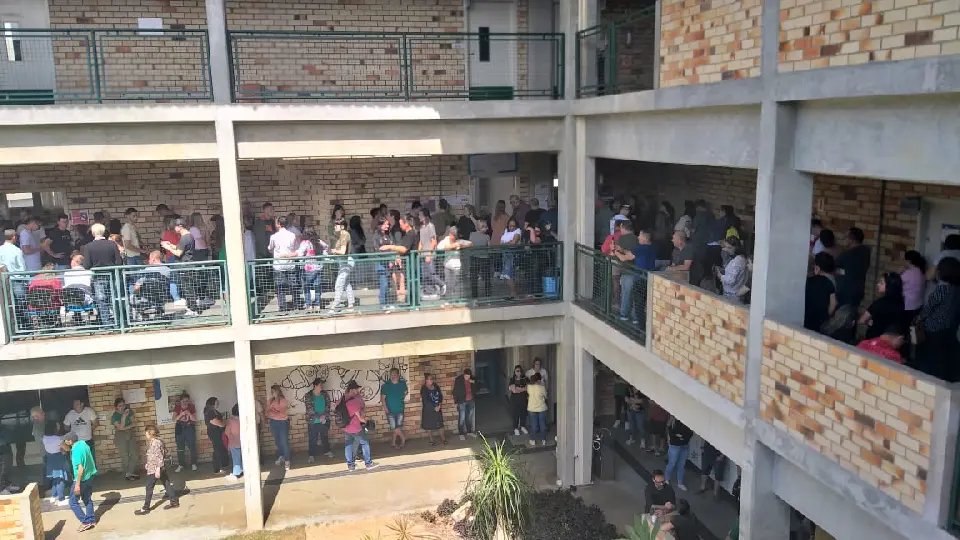 Saiba como est&aacute; a vota&ccedil;&atilde;o em Brusque hoje