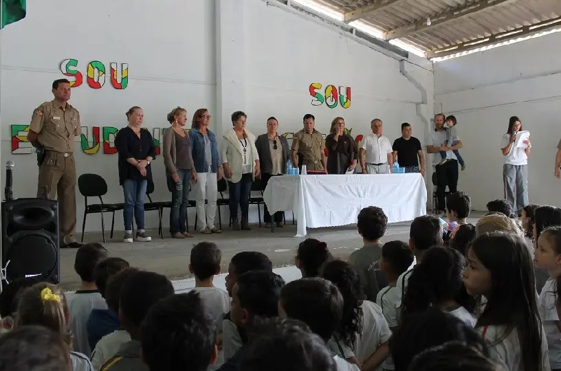 Vereadores conhecem o programa &ldquo;Sou estudante, sou cidad&atilde;o&rdquo; da Pol&iacute;cia Militar