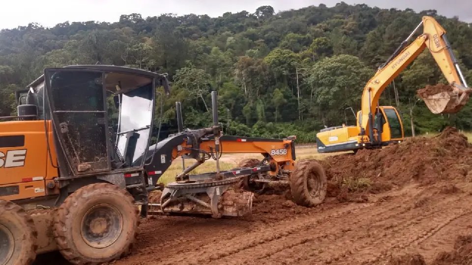 Obras executa servi&ccedil;os em v&aacute;rias frentes e divulga a&ccedil;&otilde;es da pr&oacute;xima semana 