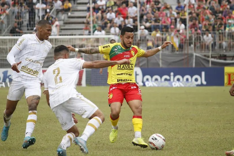 Brusque perde para o Crici&uacute;ma e se aproxima da S&eacute;rie C