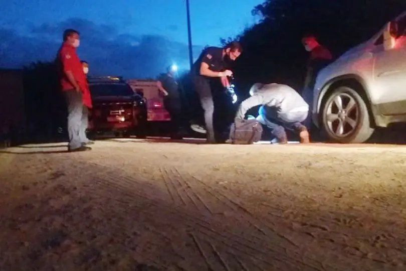 Dois homens s&atilde;o mortos em troca de tiros em Ilhota