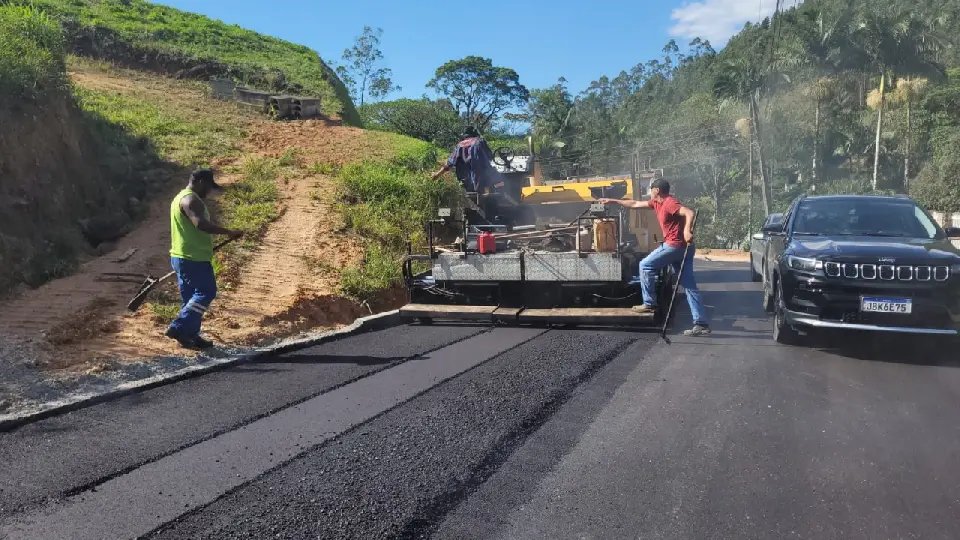 Obras na rua Batista Silva no Ribeir&atilde;o do Mafra s&atilde;o finalizadas