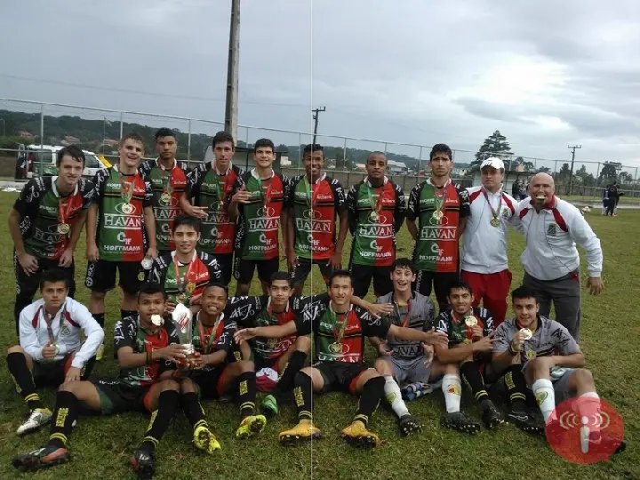 Futebol fica com ouro em Três Barras