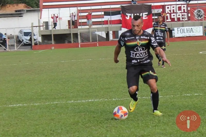 Avaí tem interesse em Matheus Paraná