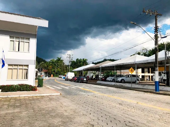 Rua Teodoro Debatin ser&aacute; interditada para Biergartenplatz