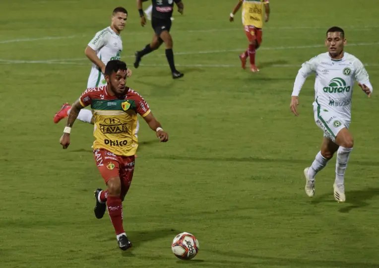Em jogo truncando Brusque empata fora de casa com a Chapecoense 