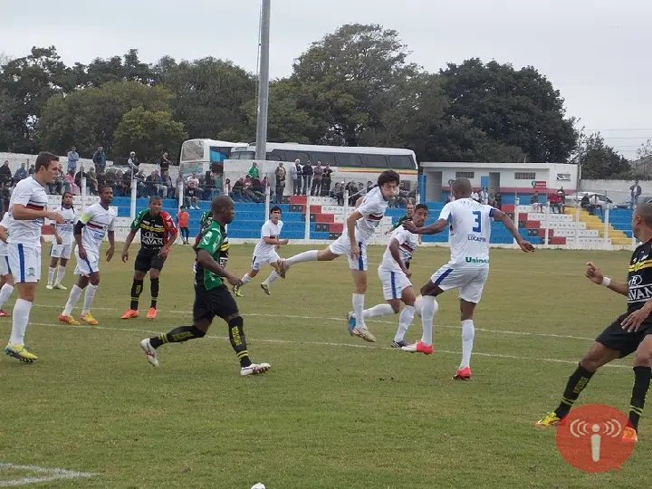 Brusque sofre a segunda derrota consecutiva