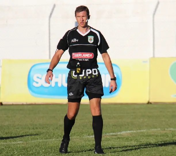 André Luiz Back apita estreia do Bruscão 