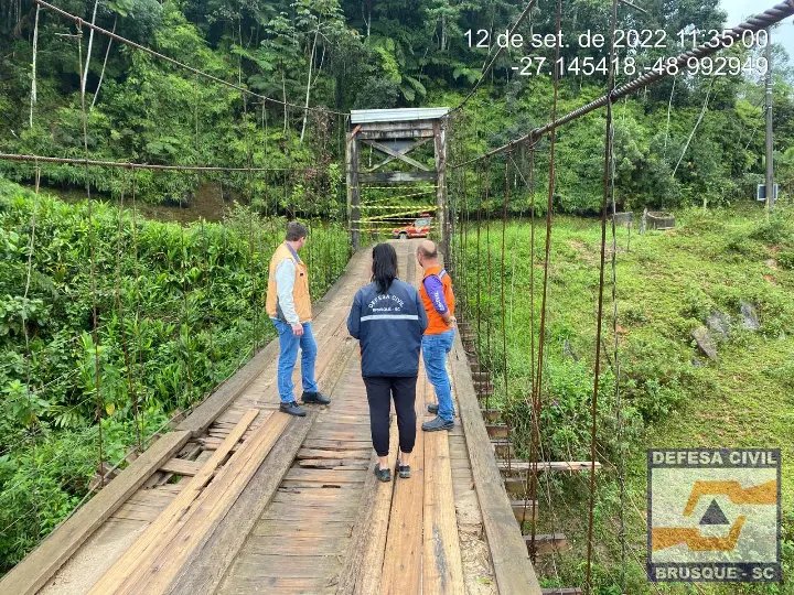 Ponte p&ecirc;nsil da Cristalina &eacute; interditada