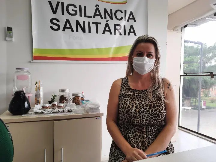 &ldquo;N&atilde;o ficamos nenhum dia sem doses da vacina&rdquo;, afirma diretora de Vigil&acirc;ncia em Sa&uacute;de