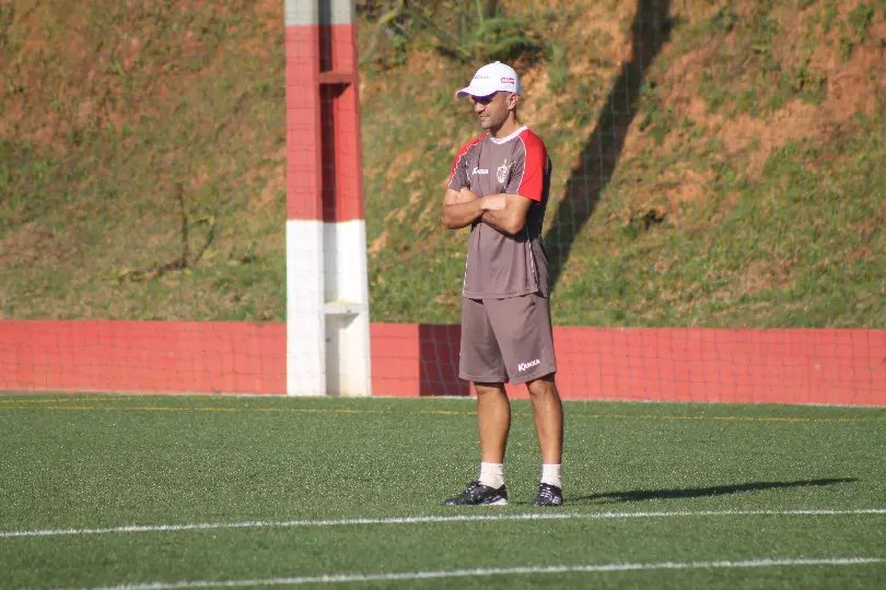 Jersinho pede para time não pensar na vantagem conquistada