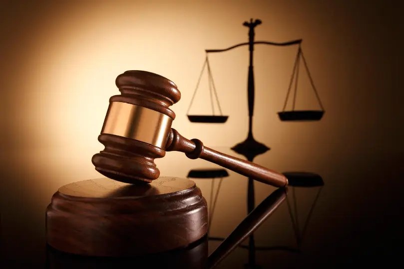 TJ confirma condena&ccedil;&atilde;o para m&atilde;e ensandecida que invadiu e quebrou bens de col&eacute;gio 