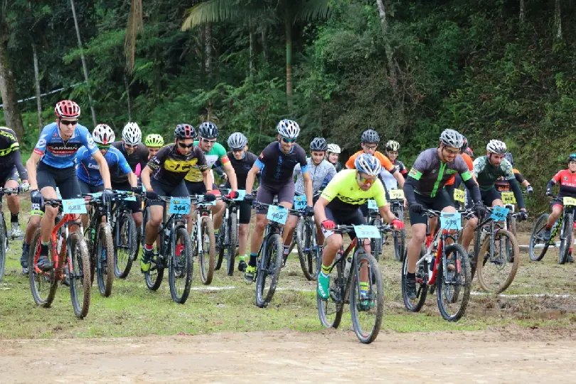 Ciclismo Mountain Bike agita os Jogos Comunit&aacute;rios 