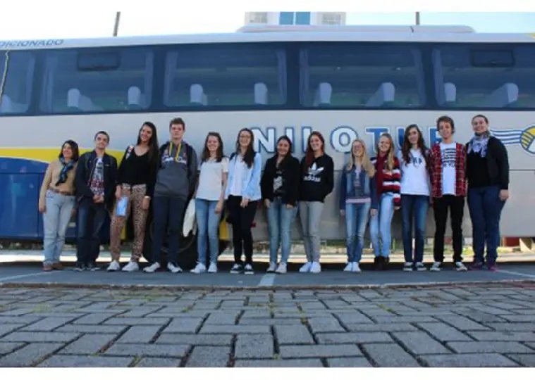 Estudantes viajam hoje à Alemanha