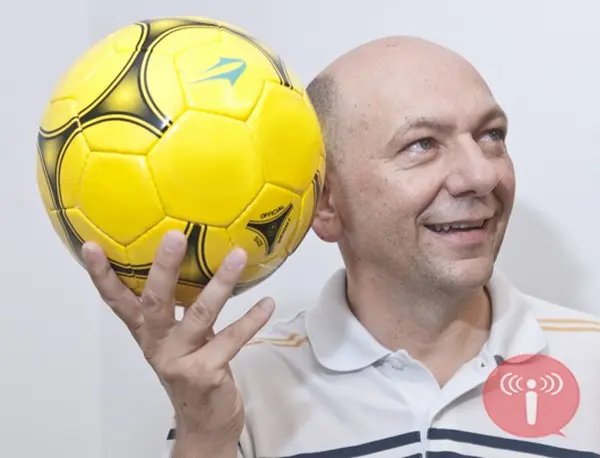 Empresário faz críticas