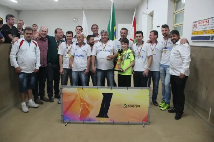 Auto Peças Nicolette vence Beneficente fora de casa e leva o título do Municipal de Bocha Vale Tudo Masculino 
