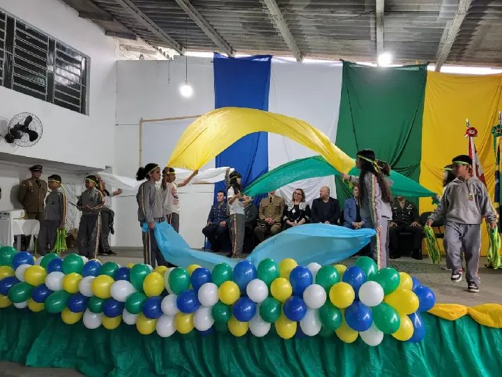 Ato C&iacute;vico na EEF Prof. Augusta Dutra de Souza marca os 200 anos da Independ&ecirc;ncia