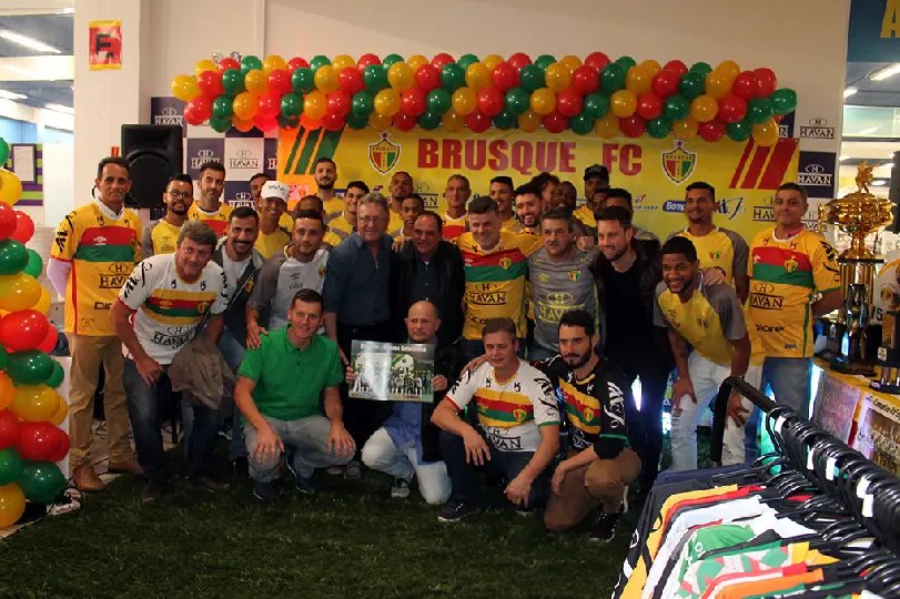 Brusque FC realiza a&ccedil;&atilde;o na Havan e esquenta o clima de decis&atilde;o