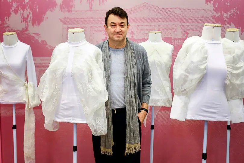 AmpeBr promove palestra com designer brasileiro Walter Rodrigues