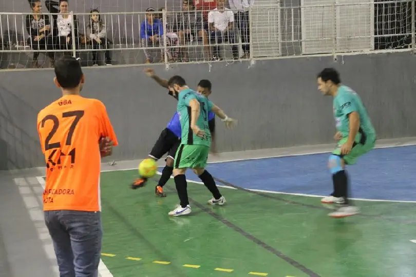Terceira rodada do Municipal de Futsal Amador de Guabiruba tem grandes jogos e noite de belos gols