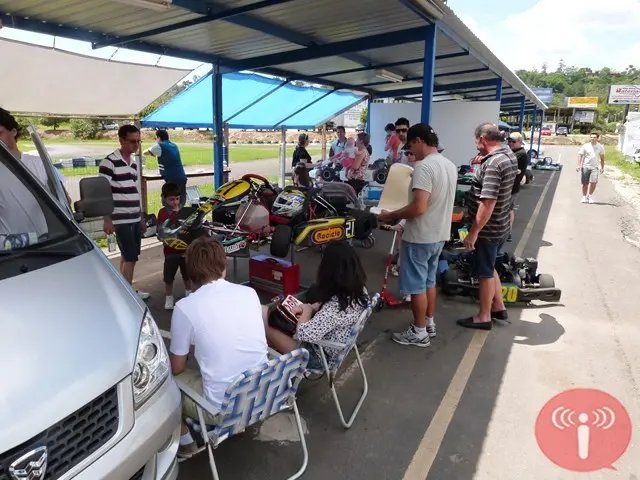 Kartódromo recebe feirão de peças e karts