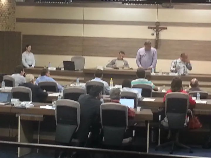 Câmara rejeita casos das redes sociais