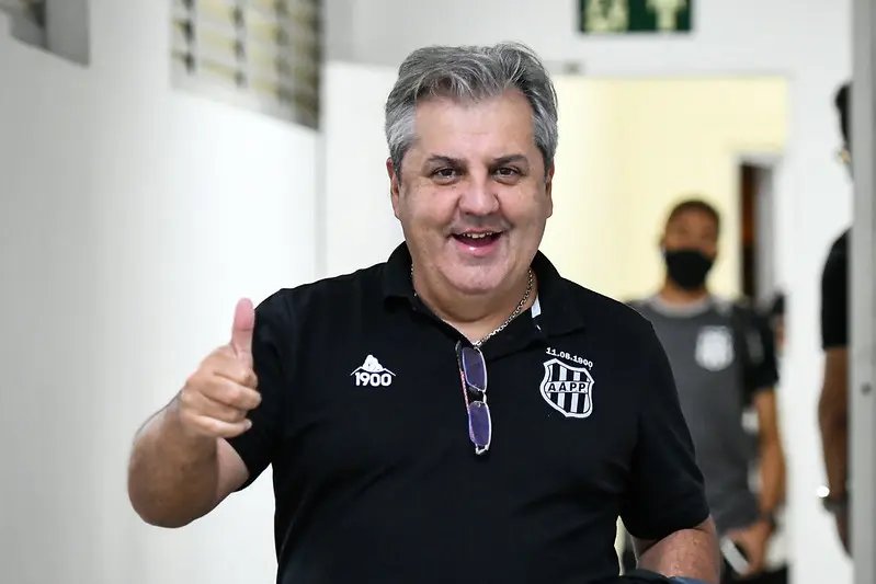Brusque fecha a contrata&ccedil;&atilde;o do t&eacute;cnico Gilson Kleina