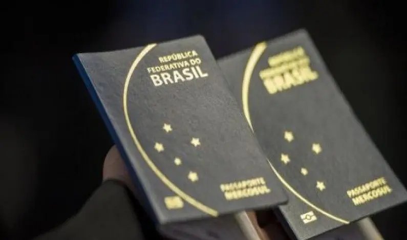 Comissão aprova liberação de recursos para PF retomar emissão de passaportes