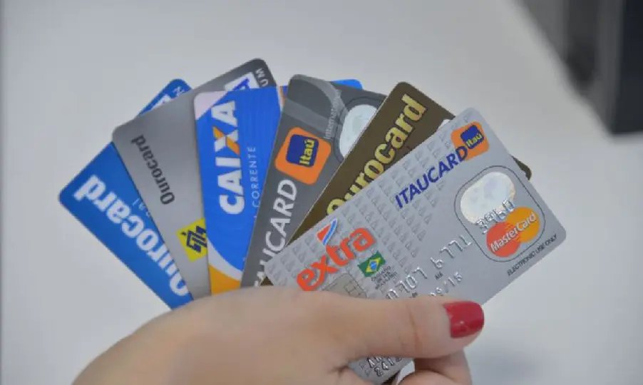 Contribuinte pode pagar taxas federais com cart&atilde;o de cr&eacute;dito